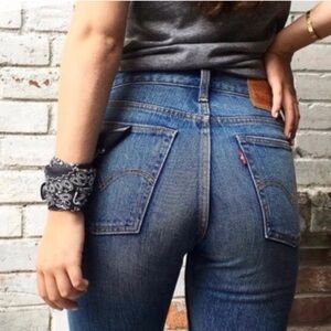 Levi’s W26 (US 2/3) Wedgie White Oak Cone Denim Women’s Jeans Hand Cropped Hems